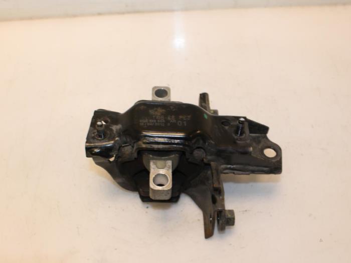 Gearbox mount from a Volkswagen Polo V (6R) 1.2 12V BlueMotion Technology 2012
