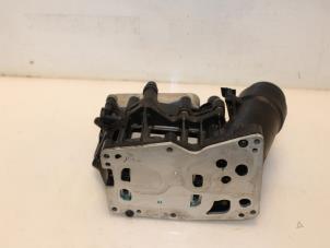 Used Oil filter housing BMW 3 serie (E90) 316d 16V Price € 136,00 Margin scheme offered by Van Gils Automotive