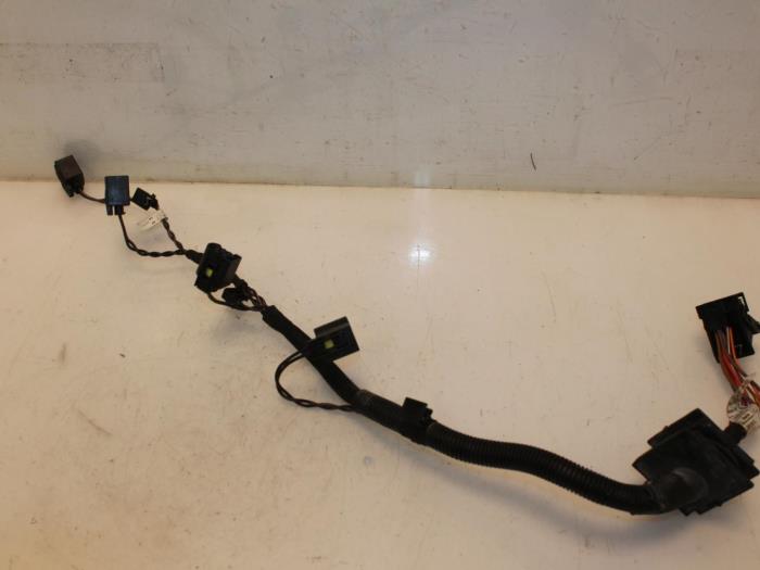 Begagnade Kablage BMW 1 serie (E81) 120d 16V Pris € 109,00 Marginaltabell erbjuds av Van Gils Automotive