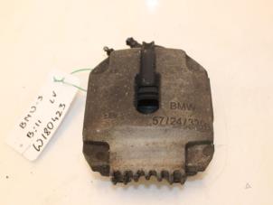 Used Front brake calliper, left BMW 3 serie (E90) 330d 24V Price € 54,00 Margin scheme offered by Van Gils Automotive