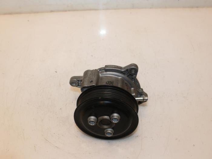 Pompe à eau d'un Volkswagen Polo V (6R) 1.2 TSI 2011