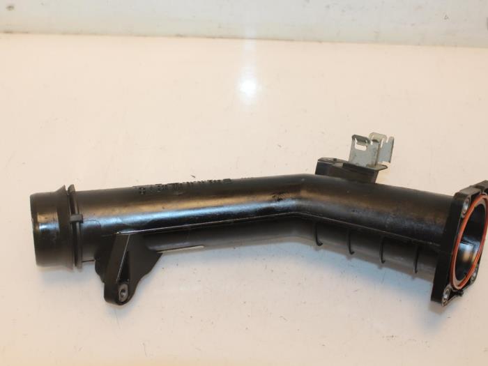 Gebrauchte Intercooler Rohr Mercedes A (W176) 1.6 A-180 16V Preis € 43,00 Margenregelung angeboten von Van Gils Automotive