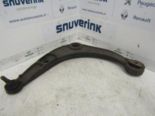 Used Front wishbone, left Renault Safrane Price on request offered by Snuverink Autodemontage
