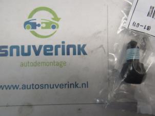 New Yoke Peugeot 207 Price on request offered by Snuverink Autodemontage