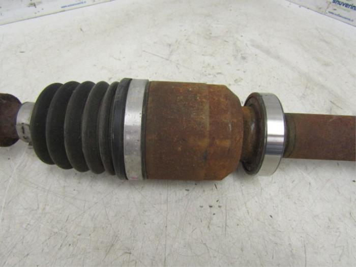 Front drive shaft, right from a Renault Laguna II (BG) 2.0 16V 2006