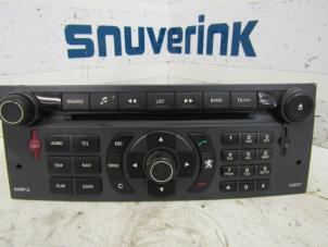 Used Radio Peugeot 407 (6C/J) 2.2 16V Price € 40,00 Margin scheme offered by Snuverink Autodemontage