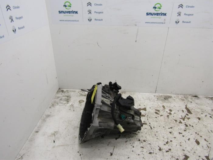 Gearbox from a Renault Laguna III Estate (KT) 1.5 dCi 110 2012