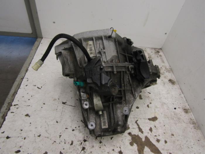 Gearbox from a Renault Laguna III Estate (KT) 1.5 dCi 110 2012