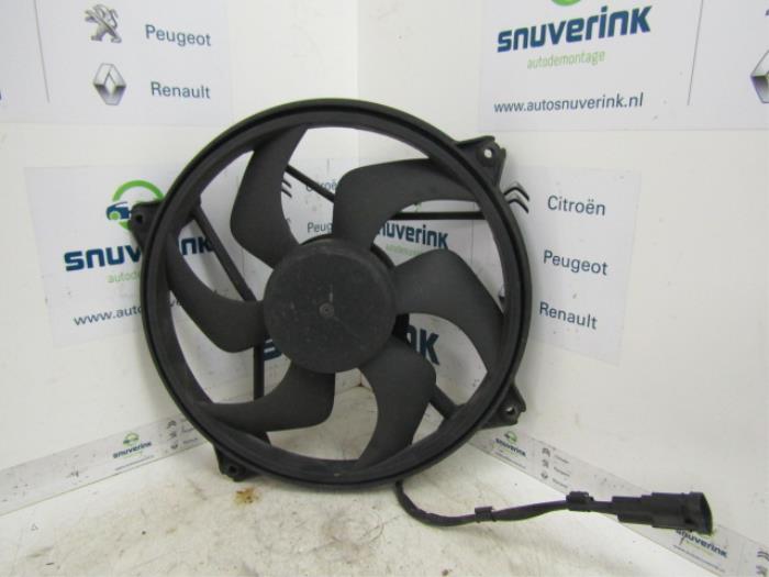 Używane Silnik wentylatora Citroen C5 I Berline (DC) 2.2 HDi 16V FAP Cena € 29,73 Procedura marży oferowane przez Snuverink Autodemontage
