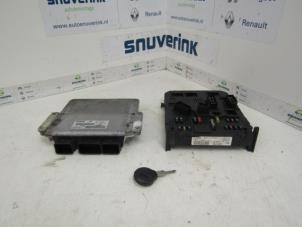 Used Engine management computer Peugeot 206 (2A/C/H/J/S) 2.0 XS,XT HDi Price € 180,00 Margin scheme offered by Snuverink Autodemontage