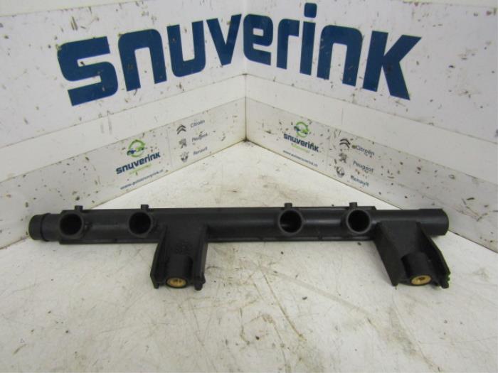 Usagé Système d'injection Renault Twingo (C06) 1.2 Prix € 24,99 Règlement à la marge proposé par Snuverink Autodemontage