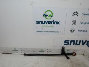 Used Oil dipstick Peugeot Partner (GC/GF/GG/GJ/GK) 1.6 HDI 90 Price € 30,25 Inclusive VAT offered by Snuverink Autodemontage