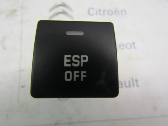 ESP Schalter van een Peugeot Partner Tepee (7A/B/C/D/E/F/G/J/P/S) 1.6 16V Phase 1 2009