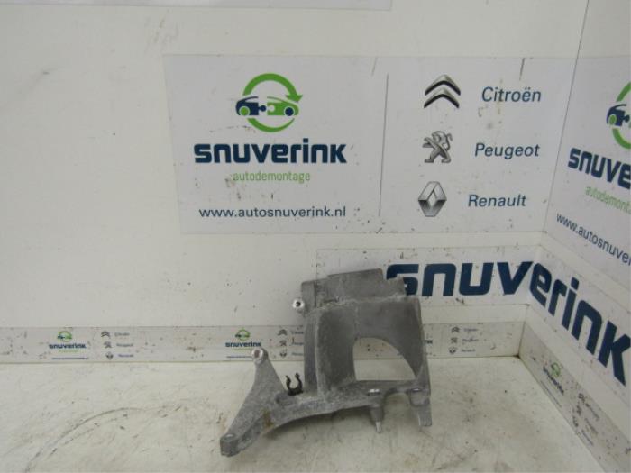 Usagé Support moteur Citroen Berlingo Cinqspace, Multispace 1.6 HDi 90 Prix € 38,10 Prix TTC proposé par Snuverink Autodemontage
