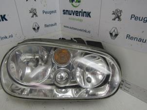 Gebrauchte Scheinwerfer rechts Volkswagen Golf Preis auf Anfrage angeboten von Snuverink Autodemontage