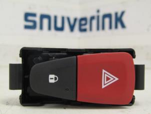 Used Panic lighting switch Renault Megane III Grandtour (KZ) 1.5 dCi 90 Price € 10,00 Margin scheme offered by Snuverink Autodemontage