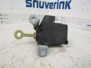 Used Tank flap lock motor Peugeot 107 1.0 12V Price on request offered by Snuverink Autodemontage