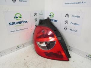 Used Taillight, left Renault Clio 3 06- Price € 25,00 Margin scheme offered by Snuverink Autodemontage