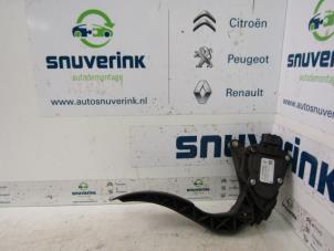 Used Accelerator pedal Renault Clio IV (5R) 1.5 Energy dCi 90 FAP Price € 25,00 Margin scheme offered by Snuverink Autodemontage