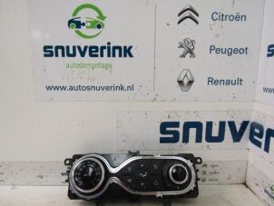 Used Heater control panel Renault Clio IV (5R) 1.5 Energy dCi 90 FAP Price € 30,00 Margin scheme offered by Snuverink Autodemontage