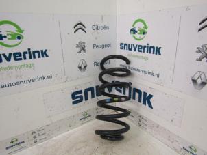 Used Rear coil spring Renault Clio IV (5R) 1.5 Energy dCi 90 FAP Price € 15,00 Margin scheme offered by Snuverink Autodemontage