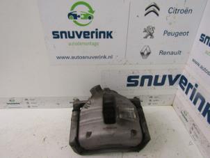 Used Front brake calliper, right Peugeot 308 (L3/L8/LB/LH/LP) 1.6 BlueHDi 120 Price € 75,00 Margin scheme offered by Snuverink Autodemontage