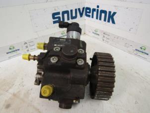 Used Mechanical fuel pump Peugeot 207/207+ (WA/WC/WM) 1.6 HDi 16V Price € 60,00 Margin scheme offered by Snuverink Autodemontage