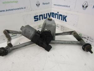 Gebrauchte Scheibenwischermotor vorne Peugeot 206 PLUS Preis auf Anfrage angeboten von Snuverink Autodemontage