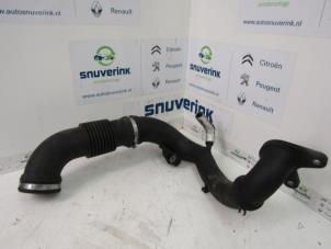 Used Air intake hose Renault Master IV (MA/MB/MC/MD/MH/MF/MG/MH) 2.3 dCi 135 16V FWD Price € 30,25 Inclusive VAT offered by Snuverink Autodemontage