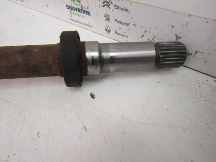 Front drive shaft, right from a Peugeot 206 PLUS 2010