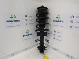 Used Front shock absorber rod, right Renault Master IV (MA/MB/MC/MD/MH/MF/MG/MH) 2.3 dCi 135 16V FWD Price € 121,00 Inclusive VAT offered by Snuverink Autodemontage