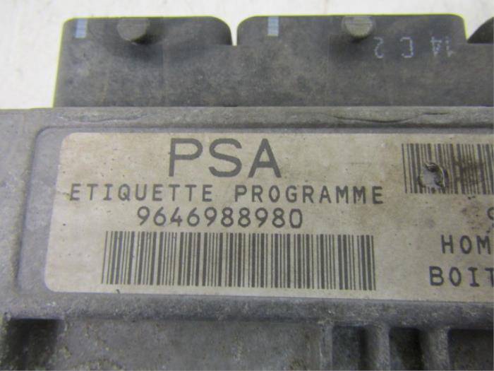 Steuergerät Motormanagement van een Peugeot 106 II 1.4 XN,XR,XT 2002