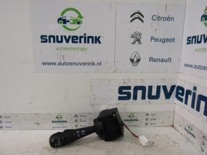 Used Light switch Renault Captur (2R) 0.9 Energy TCE 12V Price € 75,00 Margin scheme offered by Snuverink Autodemontage