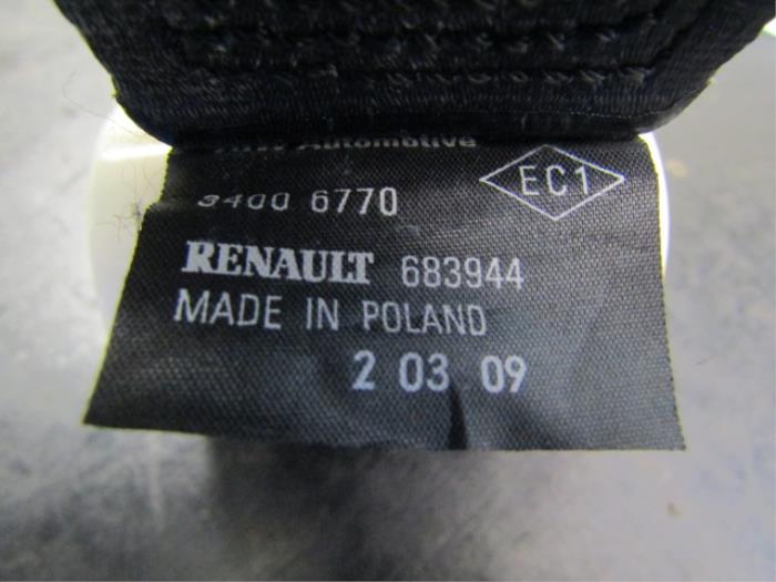 Pas bezpieczenstwa srodkowy tyl z Renault Clio III (BR/CR) 1.2 16V 75 2009