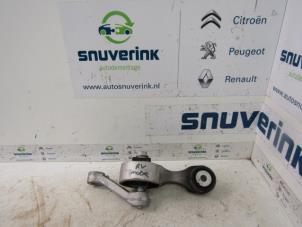 Used Engine mount Renault Trafic (1FL/2FL/3FL/4FL) 1.6 dCi 125 Twin Turbo Price € 30,25 Inclusive VAT offered by Snuverink Autodemontage