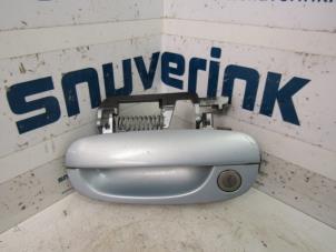 Used Door handle 4-door, front left Peugeot 607 Price on request offered by Snuverink Autodemontage