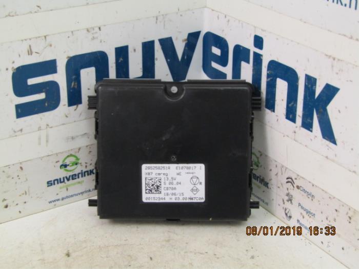 Usagé Ordinateur divers Renault Captur I (2R) 0.9 Energy TCE 12V Prix € 25,00 Règlement à la marge proposé par Snuverink Autodemontage
