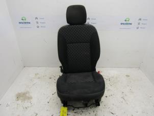 Gebrauchte Sitz rechts Renault Kangoo Express (FW) 1.5 dCi 90 FAP Preis € 90,75 Mit Mehrwertsteuer angeboten von Snuverink Autodemontage