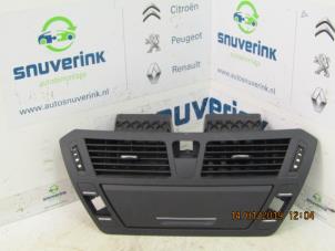 Used Dashboard part Citroen C4 Picasso (UD/UE/UF) 1.6 16V VTi 120 Price € 75,00 Margin scheme offered by Snuverink Autodemontage