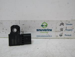 Used Mapping sensor (intake manifold) Renault Captur (2R) 1.5 Energy dCi 110 FAP Price € 70,00 Margin scheme offered by Snuverink Autodemontage
