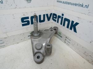 Used Gearbox mount Renault Captur (2R) 1.5 Energy dCi 110 FAP Price € 45,00 Margin scheme offered by Snuverink Autodemontage
