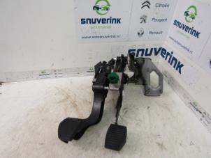 Used Clutch pedal Citroen C3 (SX/SW) 1.6 Blue HDi 100 16V Price on request offered by Snuverink Autodemontage