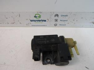 Used Vacuum relay Renault Kangoo Express (FW) 1.5 dCi 90 FAP Price € 36,30 Inclusive VAT offered by Snuverink Autodemontage