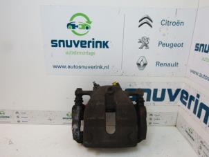 Used Front brake calliper, right Renault Kangoo Express (FW) 1.5 dCi 90 FAP Price € 121,00 Inclusive VAT offered by Snuverink Autodemontage