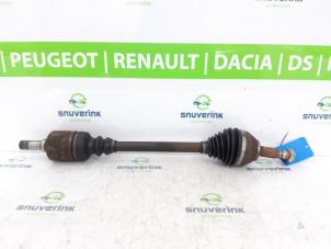 Used Front drive shaft, left Citroen Jumper (U5) 2.0 HDi Price € 139,15 Inclusive VAT offered by Snuverink Autodemontage