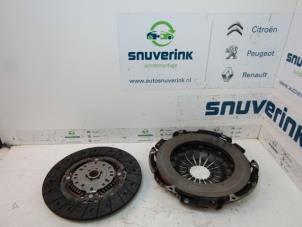 Used Clutch kit (complete) Renault Clio IV (5R) 0.9 Energy TCE 90 12V Price € 55,00 Margin scheme offered by Snuverink Autodemontage