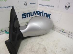 Used Wing mirror, left Citroen C5 I Berline (DC) 2.0 16V Price € 25,33 Margin scheme offered by Snuverink Autodemontage