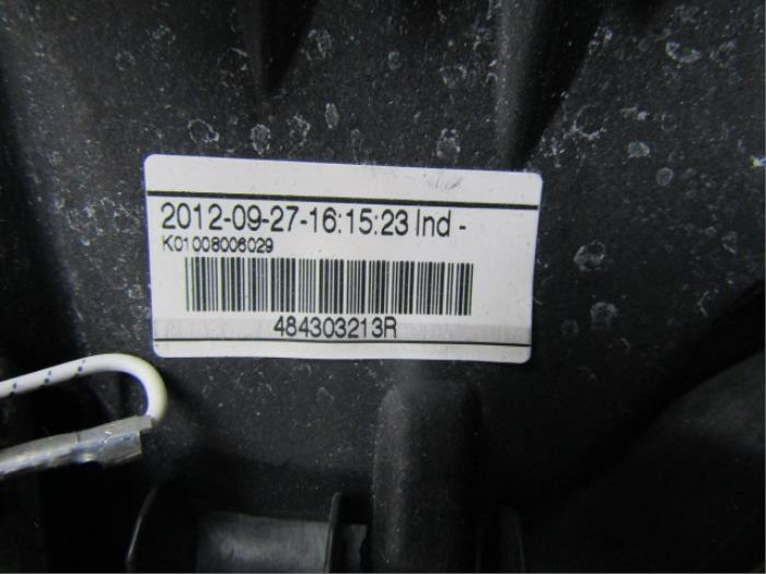 Steering wheel from a Renault Laguna III Estate (KT) 1.5 dCi 110 2012