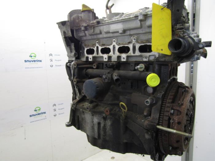 Motor van een Renault Scénic II (JM) 1.6 16V 2004
