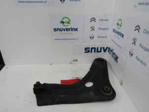 Usagé Bras de suspension avant droit Citroen C3 Picasso (SH) 1.4 16V VTI 95 Prix € 35,00 Règlement à la marge proposé par Snuverink Autodemontage